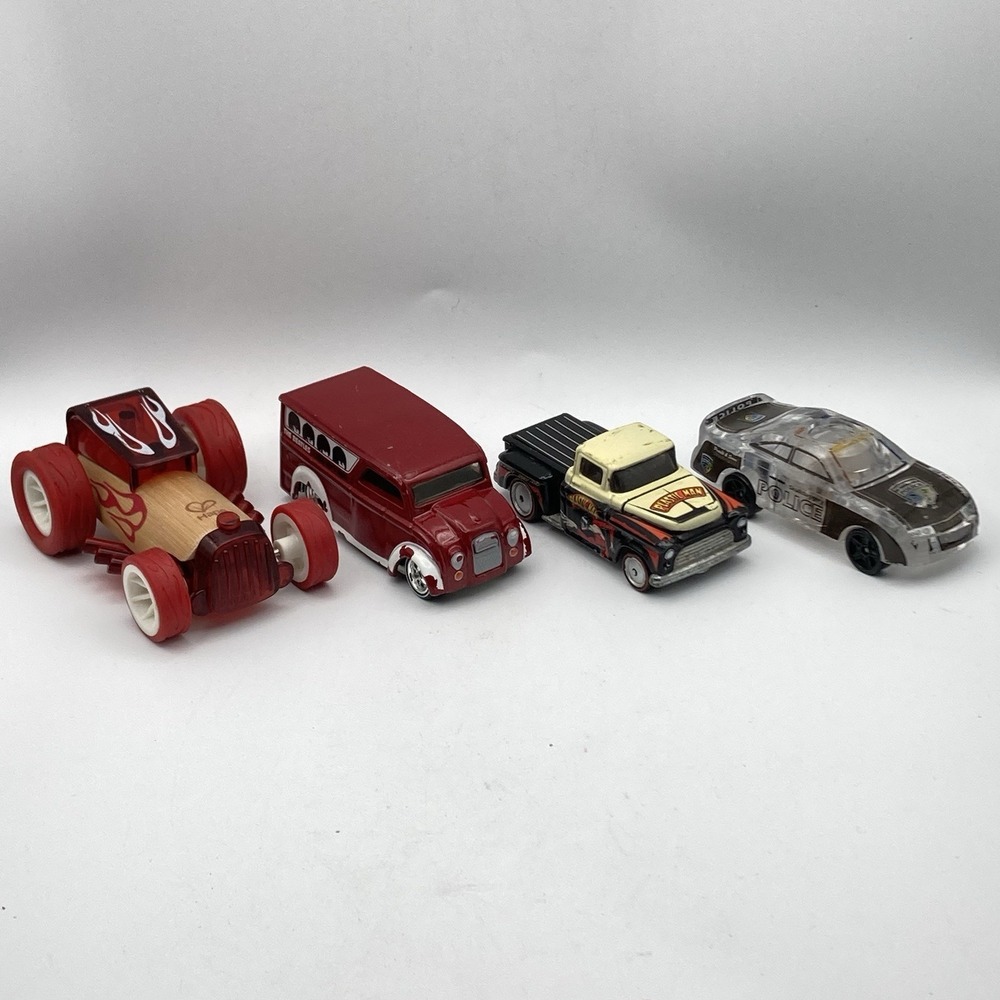 Hot Wheels Beatles Dairy Delivery Milk Truck Plastic Man Skullduggery / Lot #10